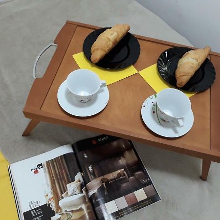 Sweet Yellow Apartment Белград Екстериор снимка