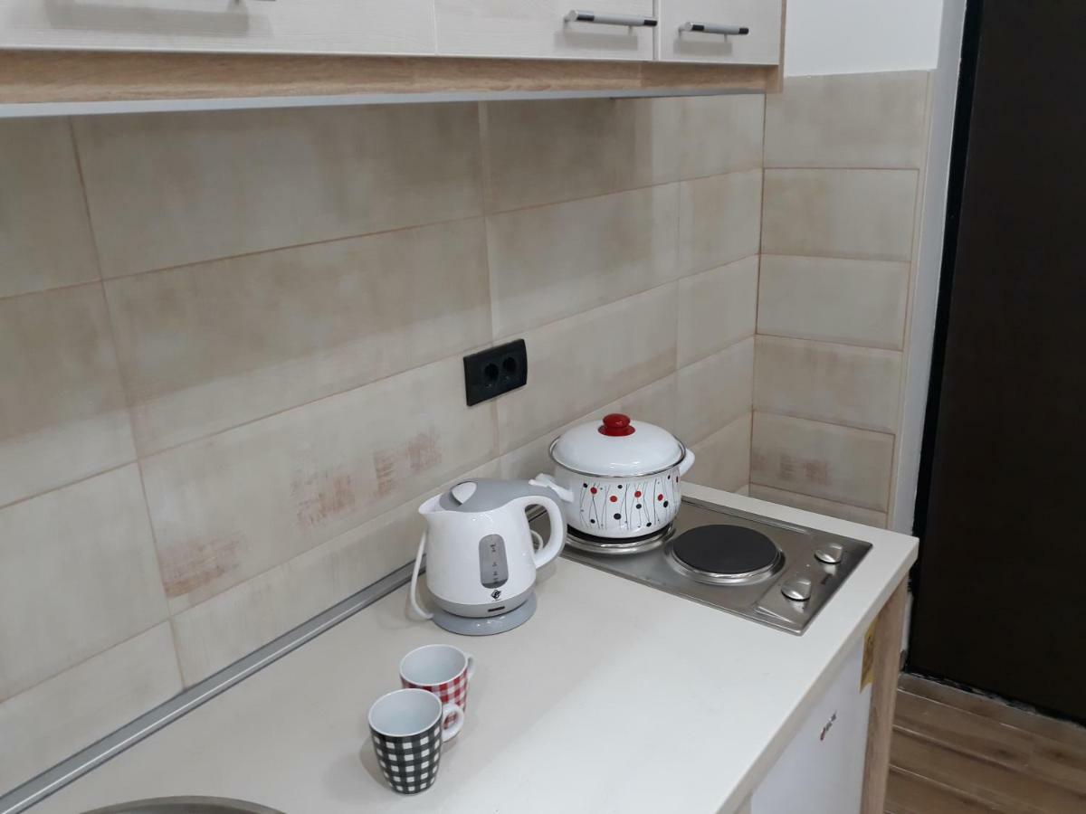 Sweet Yellow Apartment Белград Екстериор снимка