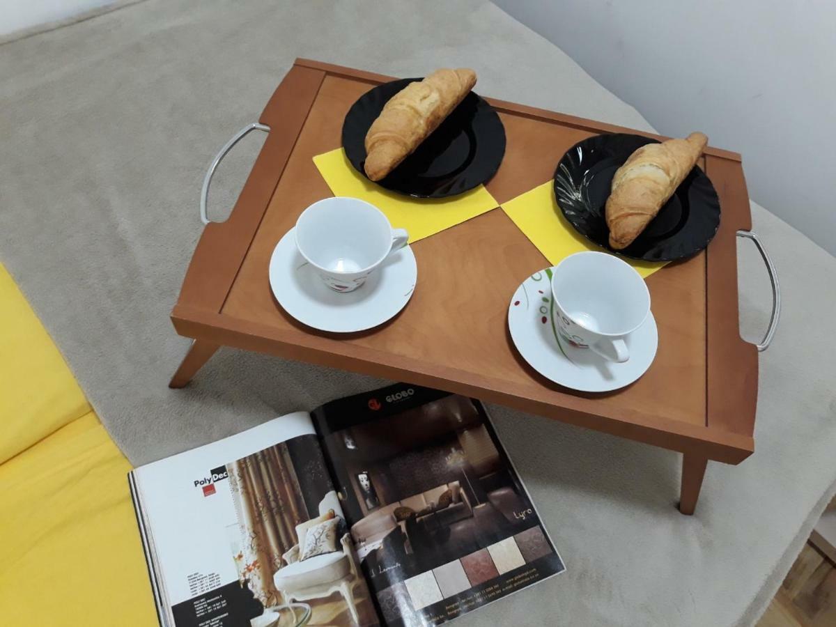 Sweet Yellow Apartment Белград Екстериор снимка